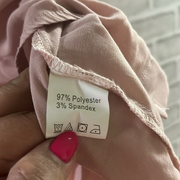 SHEIN Cold Shoulder pale Pink Long Sleeved button Top size small, lightweight - Picture 4 of 8